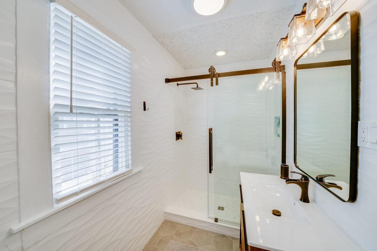 Updated Early 1900S 2Br Cottage Walking Distance To Downtown With Onsite Parking Saint Augustine Eksteriør billede